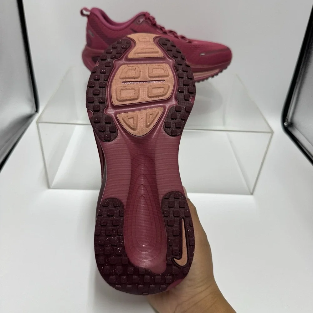 Nike Vomero 18 Sweet Beet/Bordeaux HM6804-604 Running Shoes Women's Size 8.5